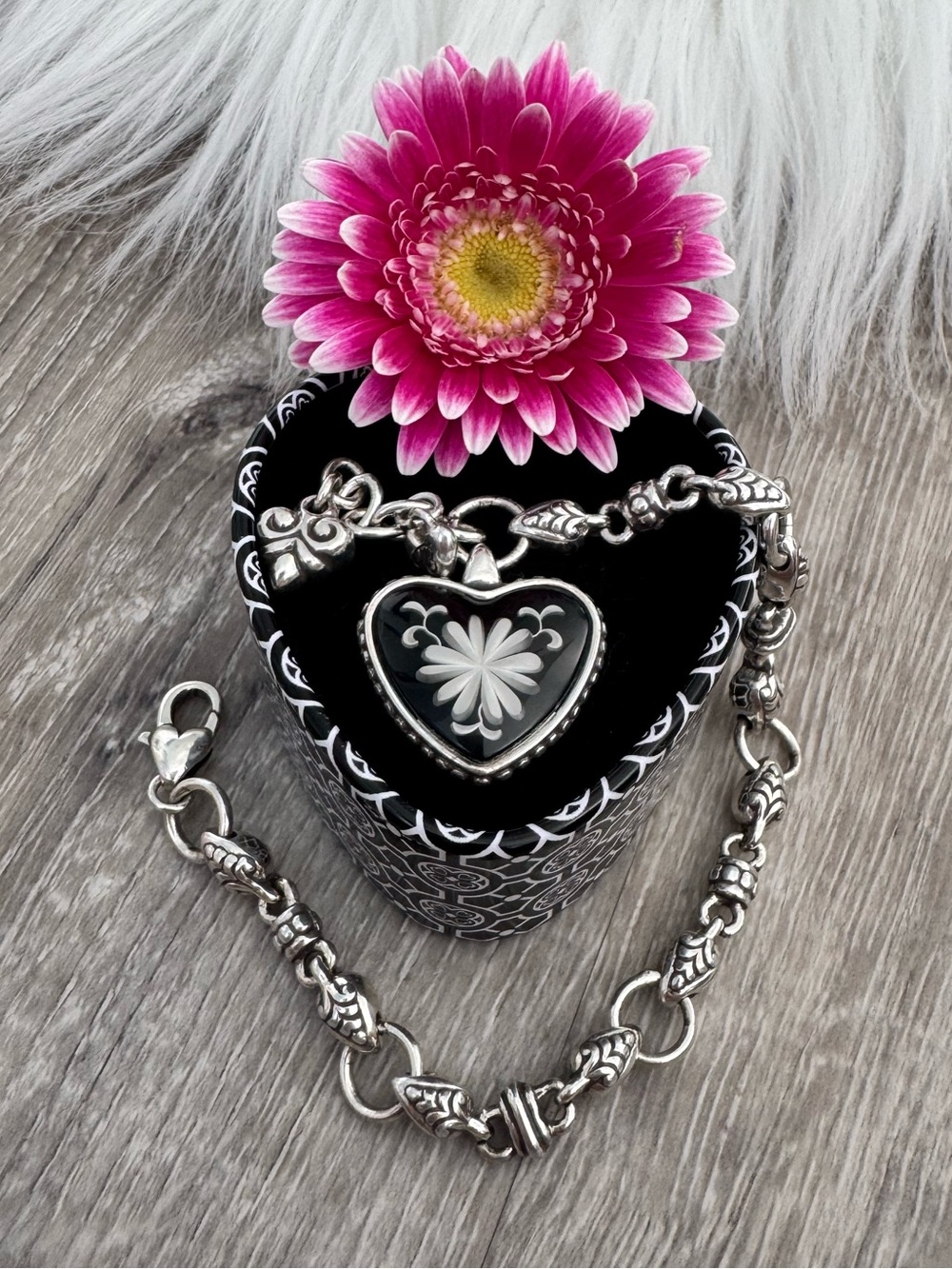 🖤🤍 BRIGHTON Retired Water Lily Adjustable Bracelet